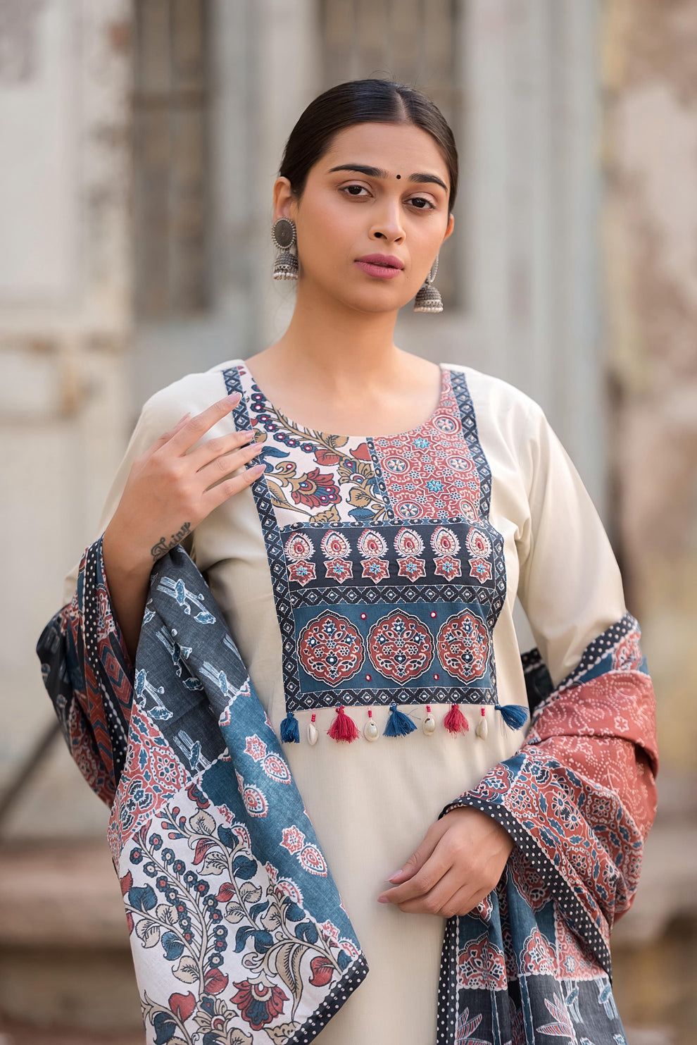 DESIGNER WEAR EXCLUSIVE SUIT IN ROMAN SILK FABRIC TOP AND PANT WITH DUPATTA PAIR