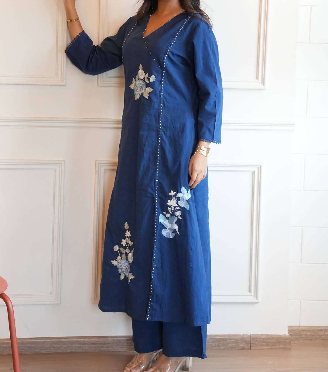 Featuring Beautiful Suit Sets in Pure South Cotton Top with pent, it is beautifully decorated desgins